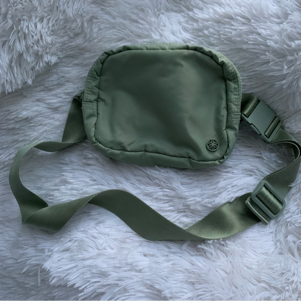Gaiam Sidekick Waist Band Fanny pack in Celery